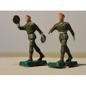 2 SOLDATS PARACHUTISTES MINI STARLUX