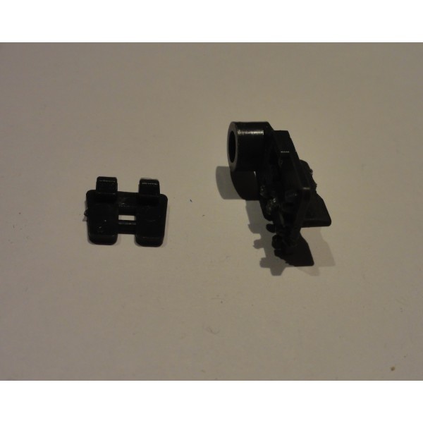 GUIDE G17 AVEC CLIPS POUR LOTUS C27 SCALEXTRIC