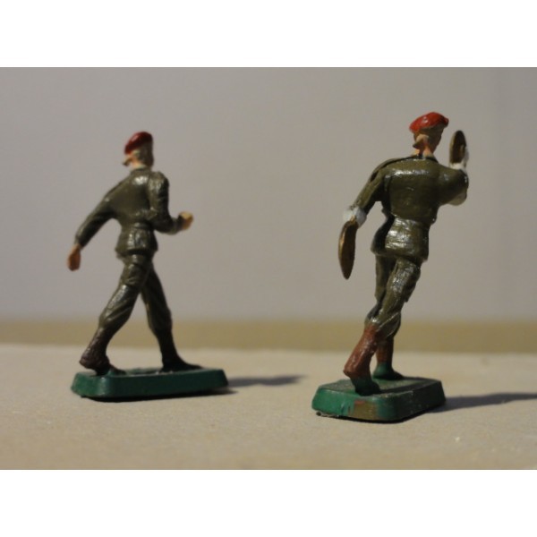 2 SOLDATS PARACHUTISTES MINI STARLUX