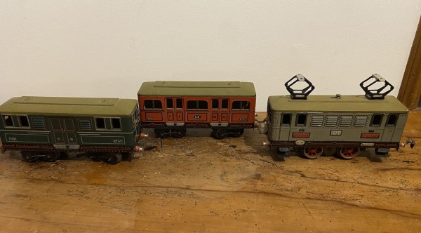 Train de banlieue rame du Metro Invalides CR écart O