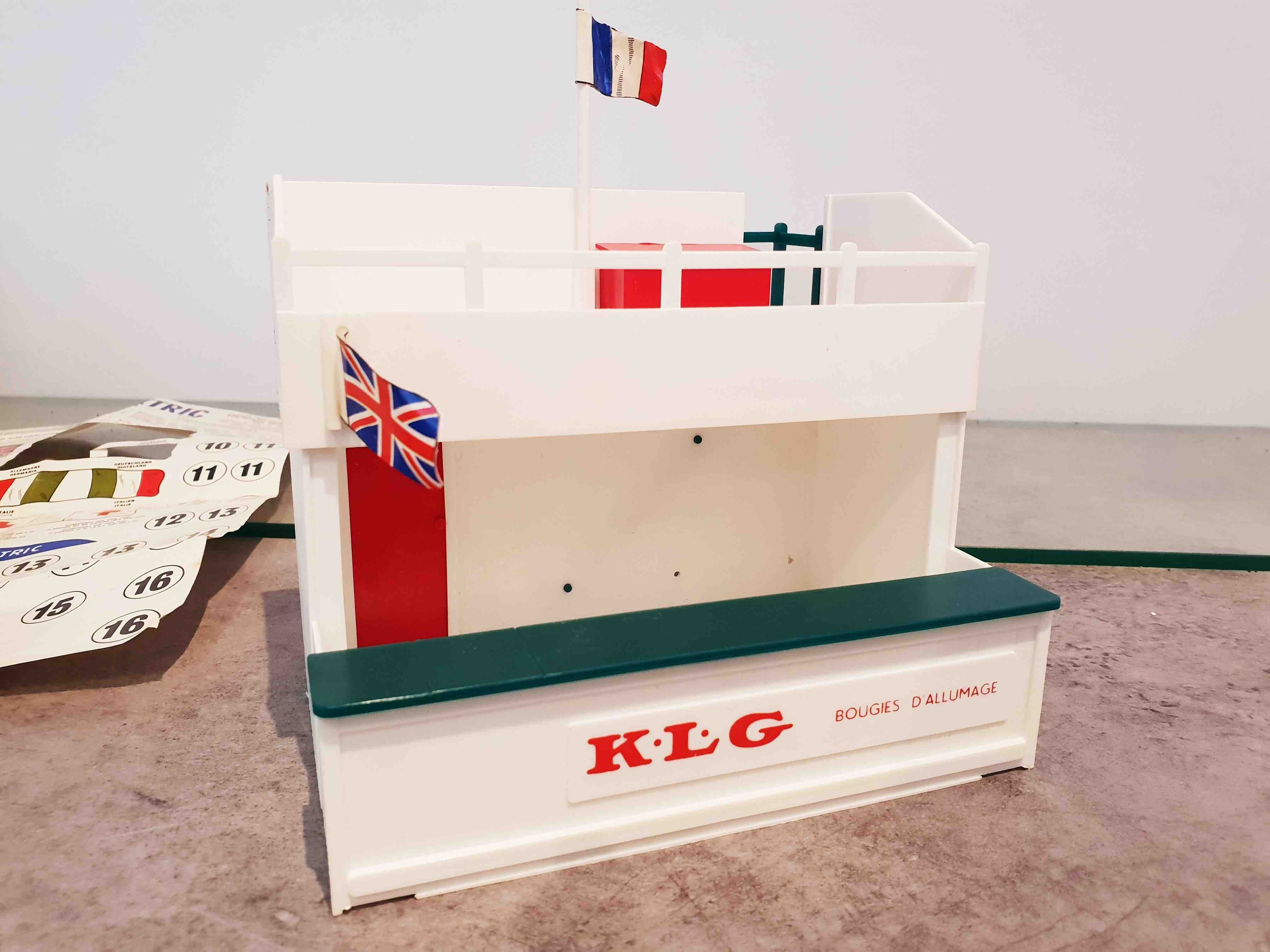 SCALEXTRIC STAND DE PROPRIÉTAIRE A 203