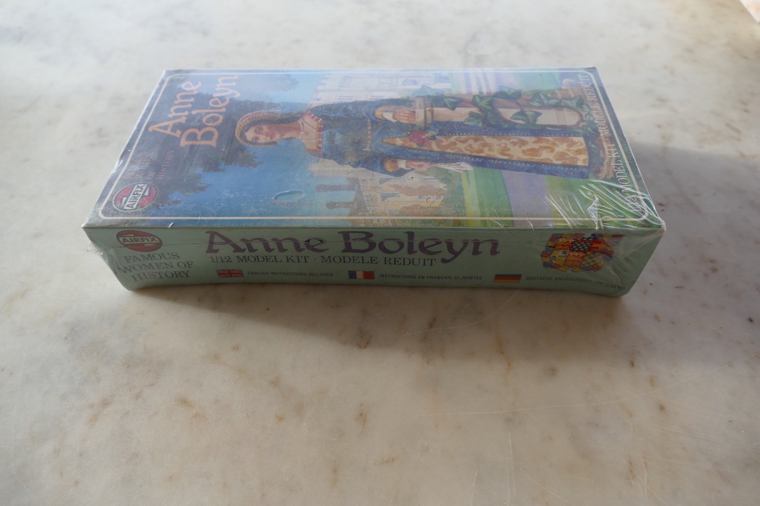 ANNE BOLEYN AIRFIX KIT 1/12 sous Blister 03542