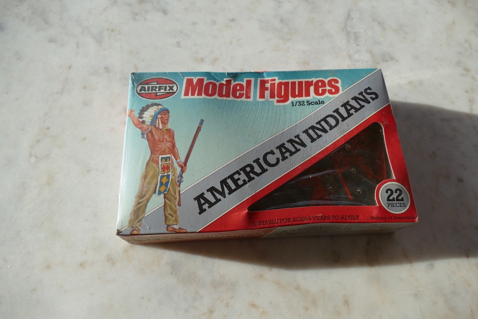 AMERICAN INDIANS  22 PIECES AIRFIX 1/32 sous Blister 51466-4