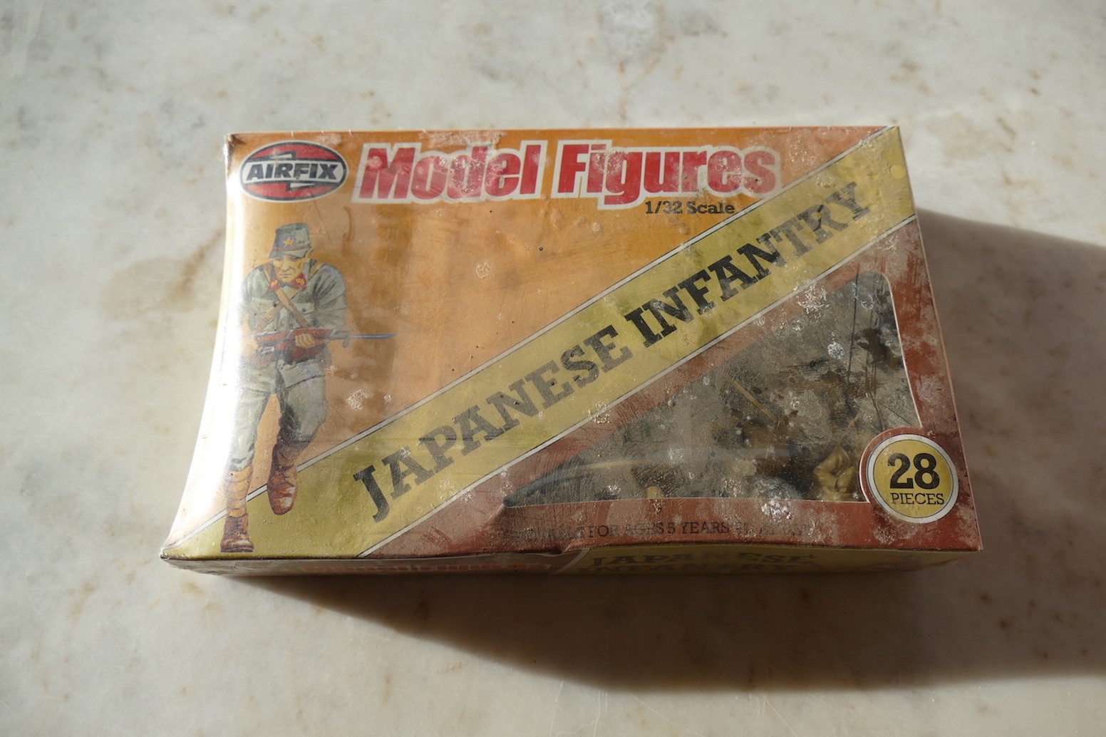 JAPANESE INFANTRY -  28 PIECES AIRFIX 1/32 sous Blister 51455