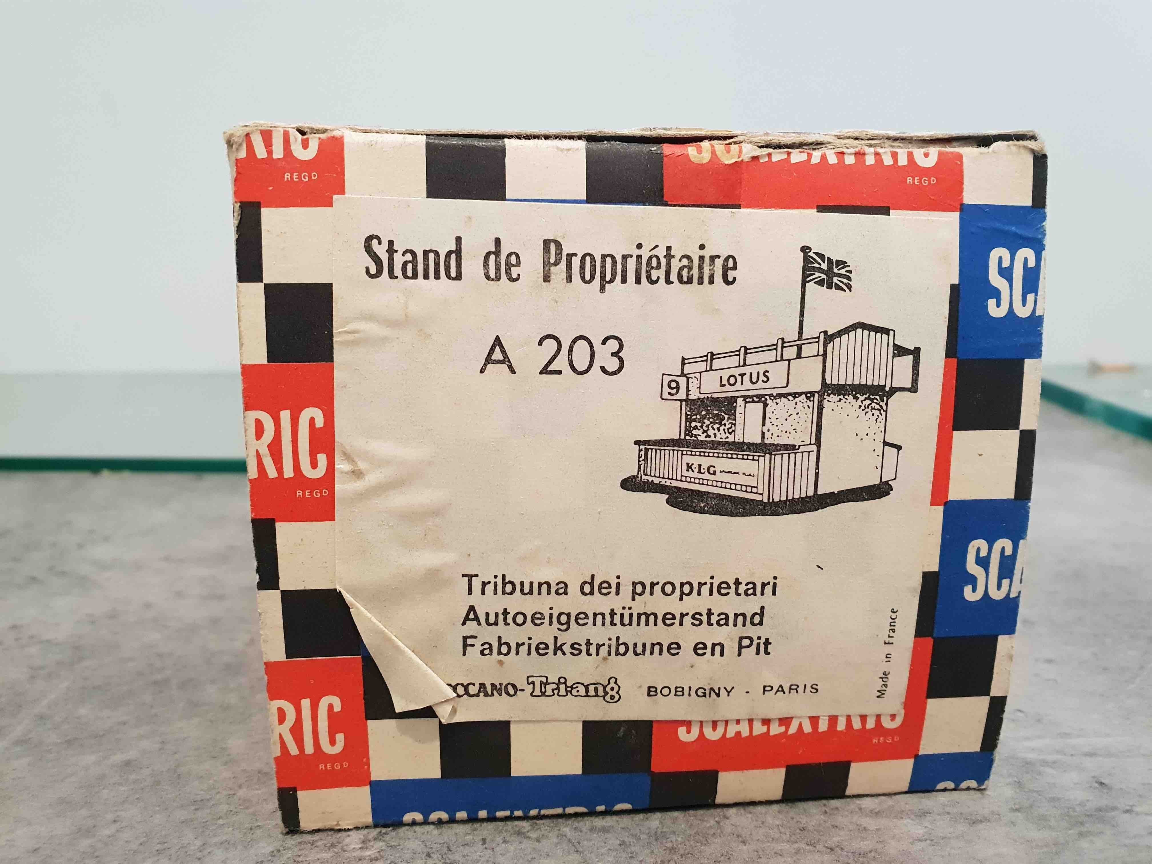 SCALEXTRIC STAND DE PROPRIÉTAIRE A 203