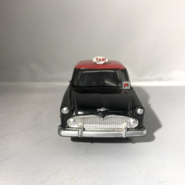 PEUGEOT 404 TAXI G7 DINKY TOYS