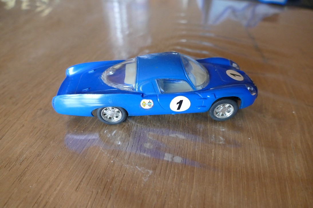 ALPINE RENAULT SCALEXTRIC 