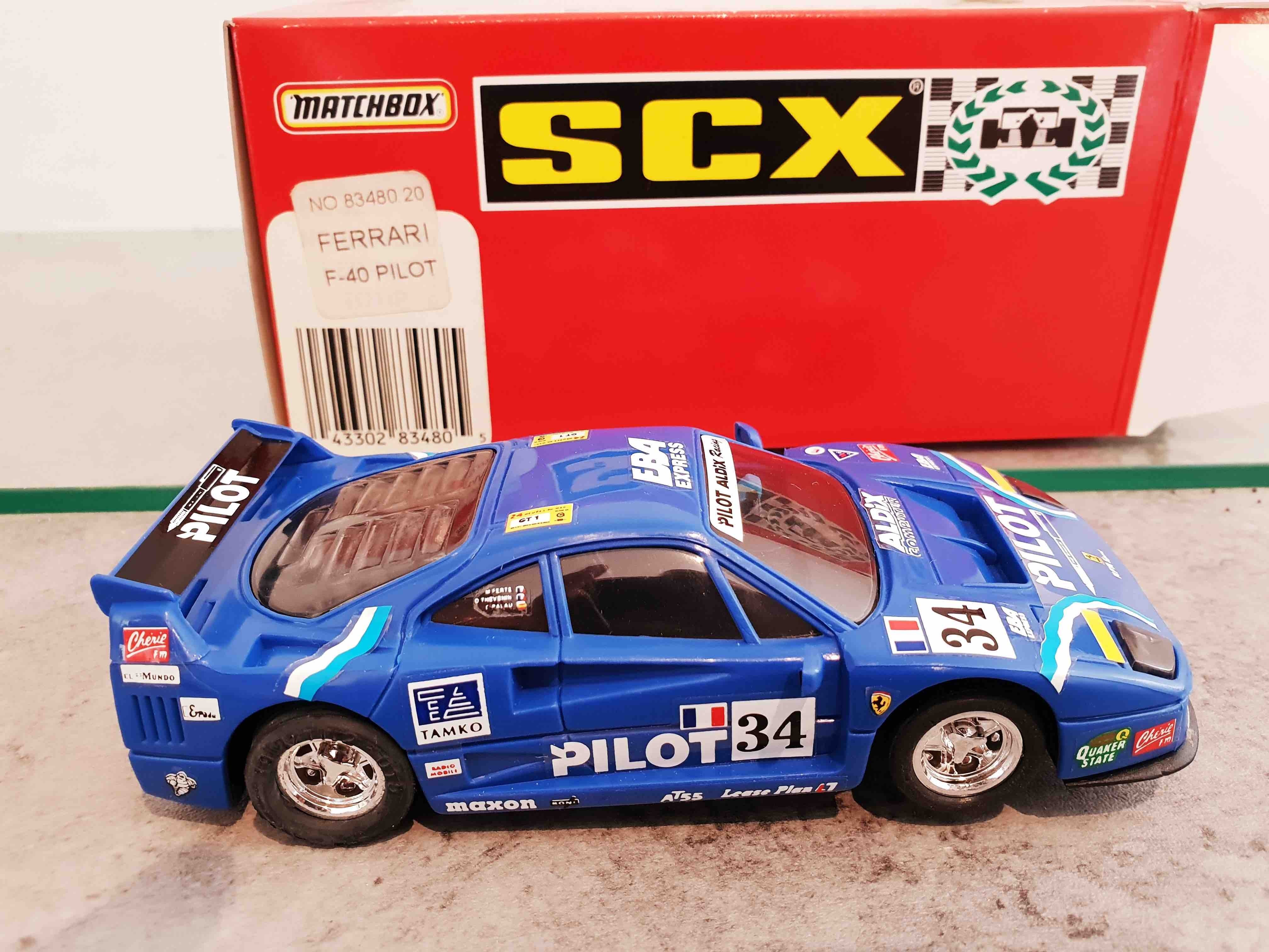 SCALEXTRIC REF 83480.20 FERRARI F40 PILOT