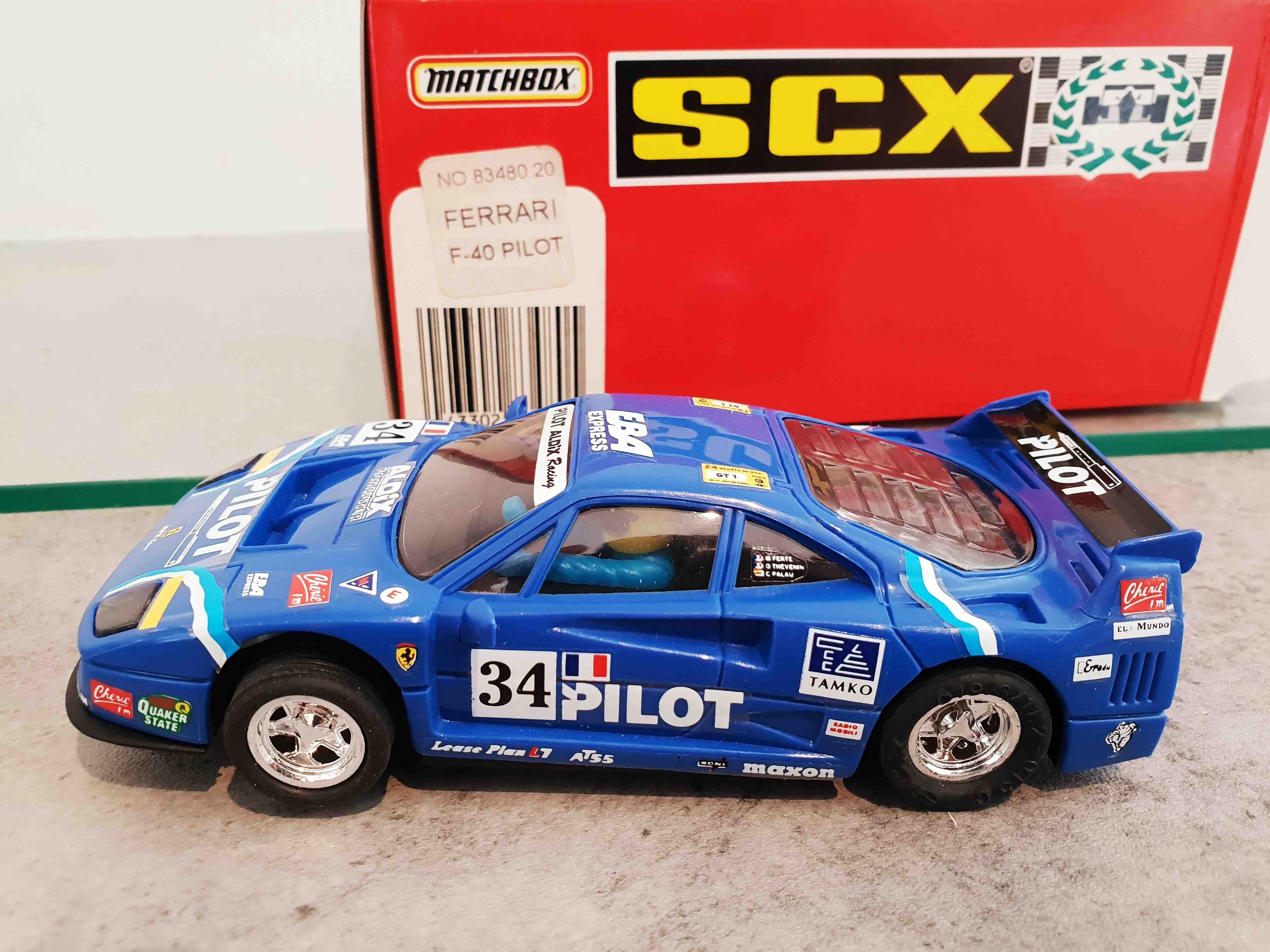 SCALEXTRIC REF 83480.20 FERRARI F40 PILOT