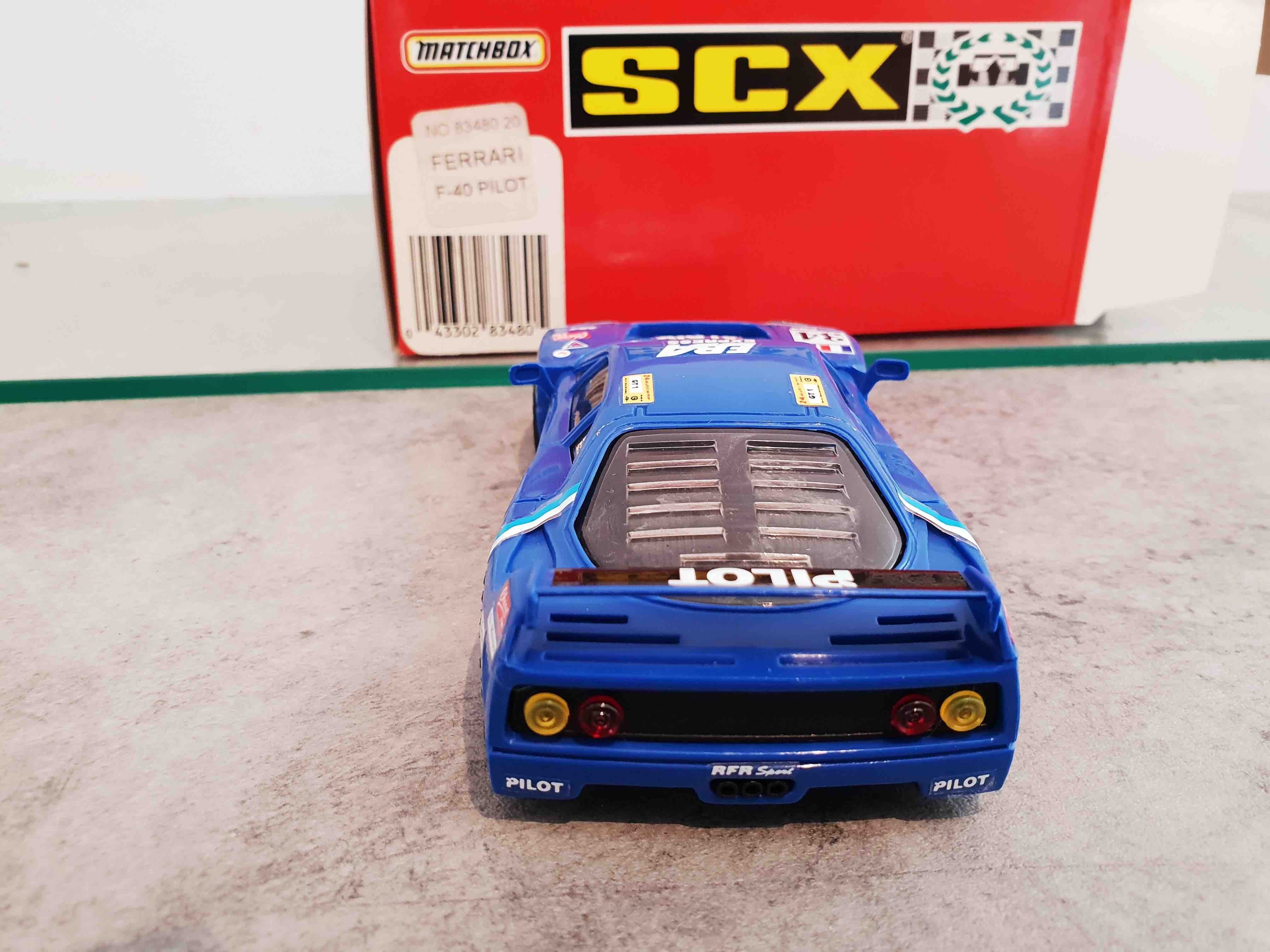 SCALEXTRIC REF 83480.20 FERRARI F40 PILOT