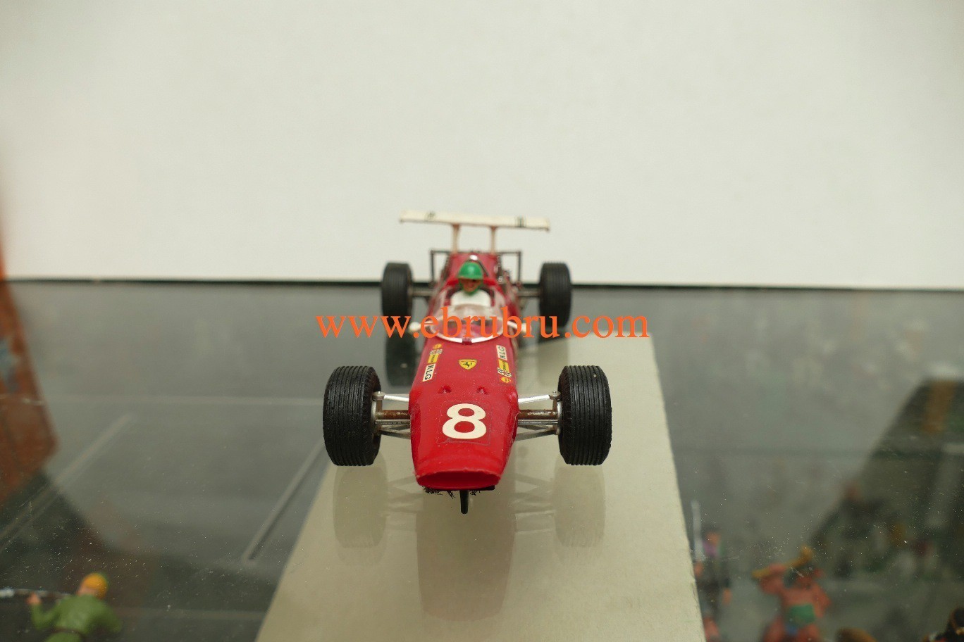 FERRARI V12 F1 ROUGE POWER SLEDGE SCALEXTRIC C9