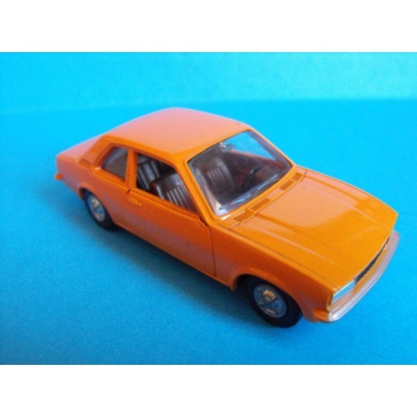 OPEL ASCONA DINKY TOYS