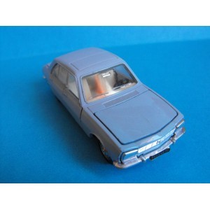 PEUGEOT 504 BERLINE DINKY TOYS