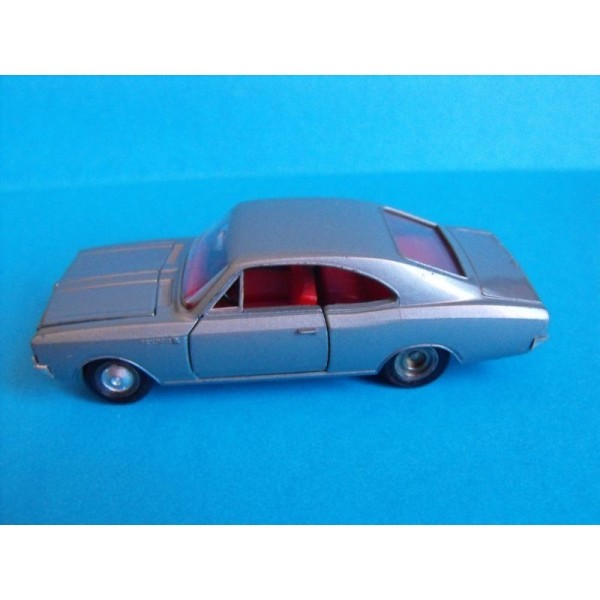 OPEL REKORD COUPE 1900 DINKY TOYS