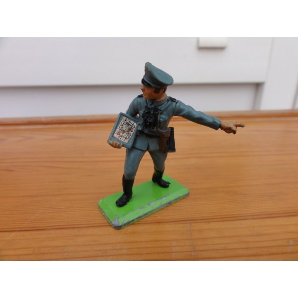 OFFICIER ALLEMAND BRITAINS