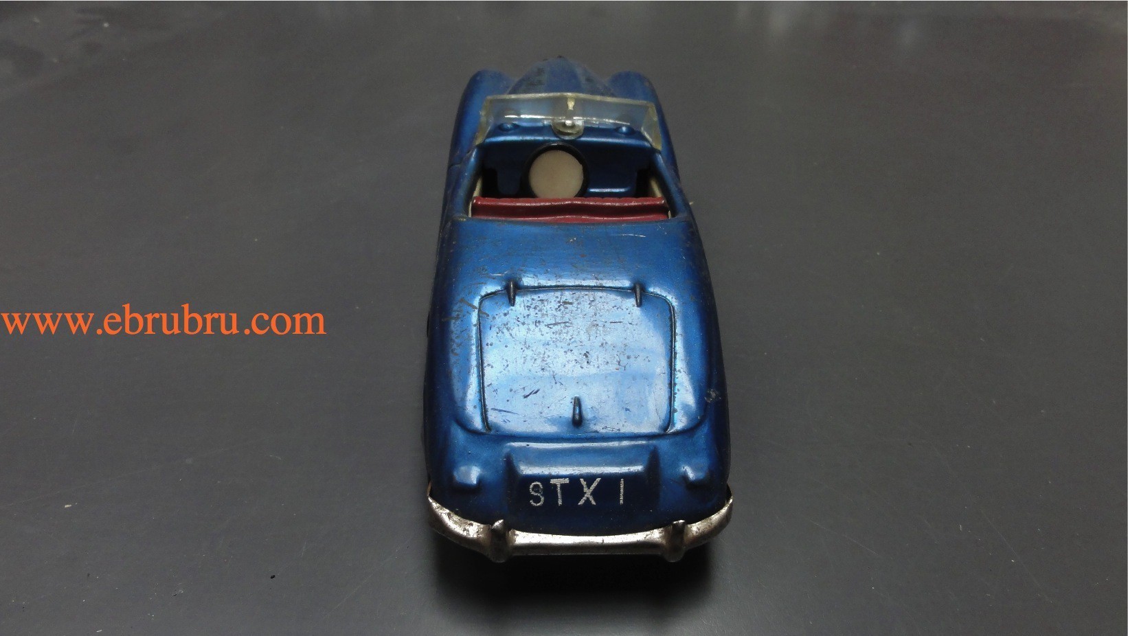 Sunbeam alpine bleu tinplate  STARTEX SCALEXTRIC