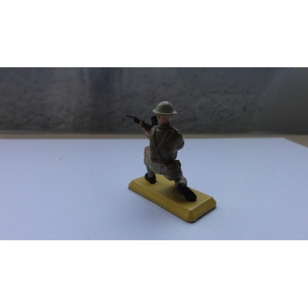 SOLDAT INFANTRY A GENOUX FUSIL MITRAILLEUR BRITISH 8TH ARMY WW2 BRITAINS DEETAIL