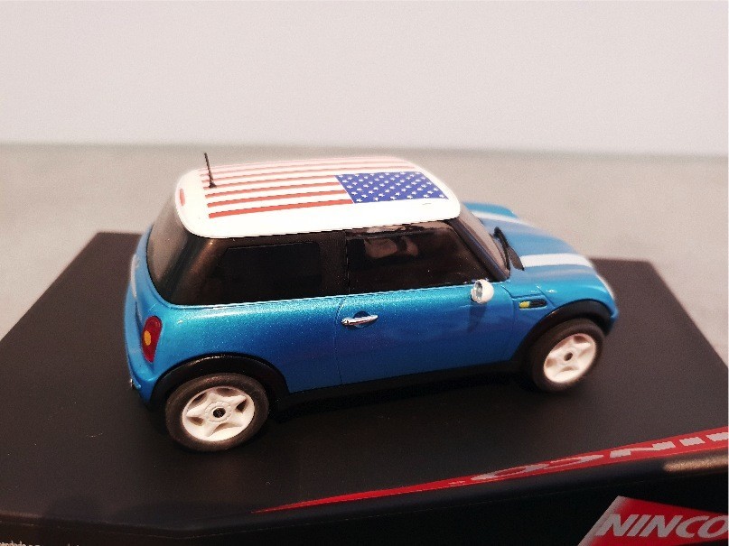 NINCO 50302 MINI COOPER STARS ET STRIPE