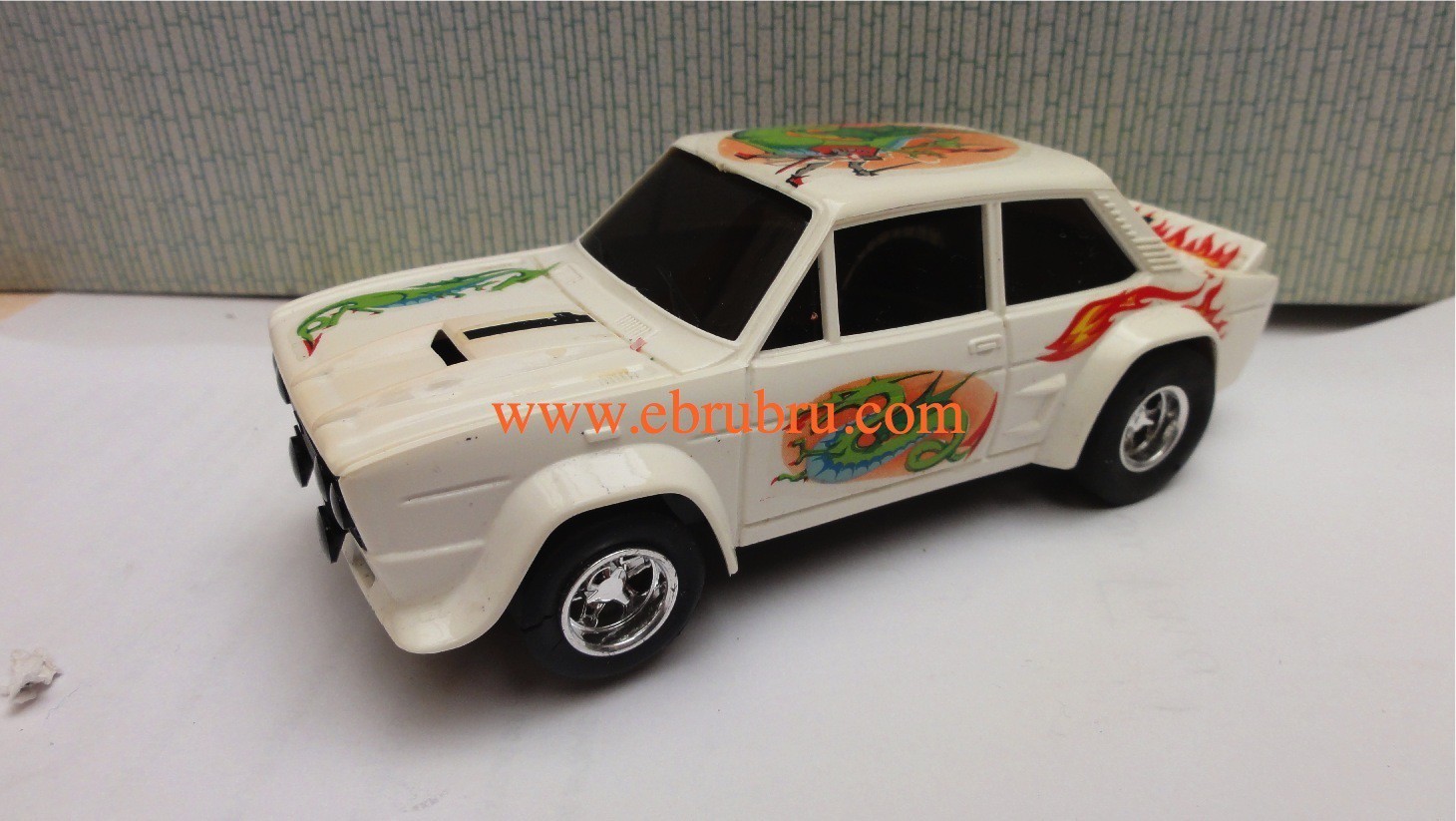 Fiat 131 rallye N°1 SCALEXTRIC ref 90114