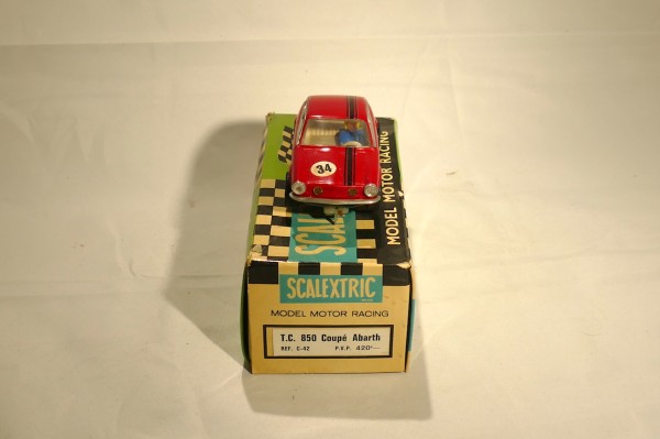 Seat 850 TC Rouge Scalextric Exin ref C42