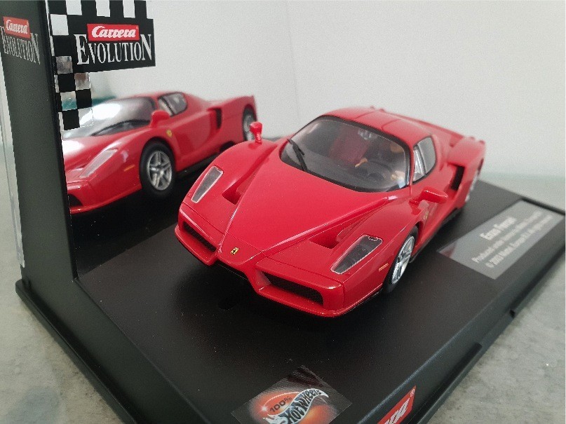 CARRERA 25702 EVOLUTION FERRARI ENZO