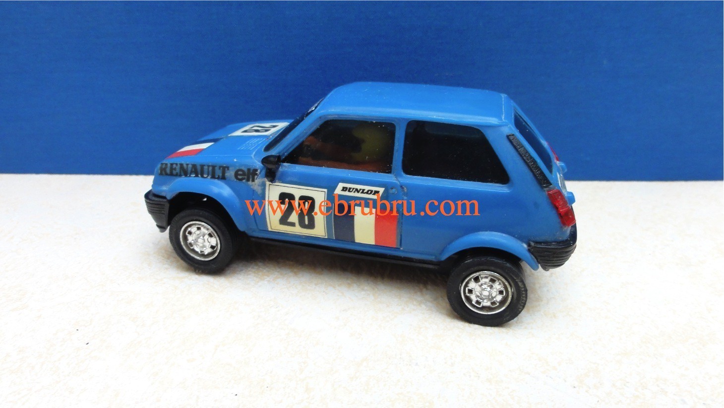 RENAULT 5 BLEUE SCALEXTRIC REF 4058