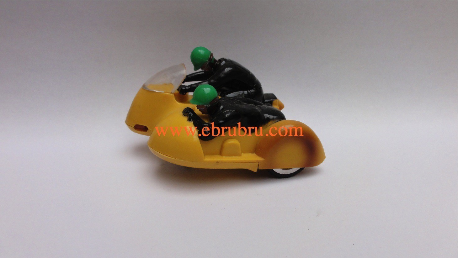 Sidecar Typhoon jaune type 1 SCALEXTRIC ref B1