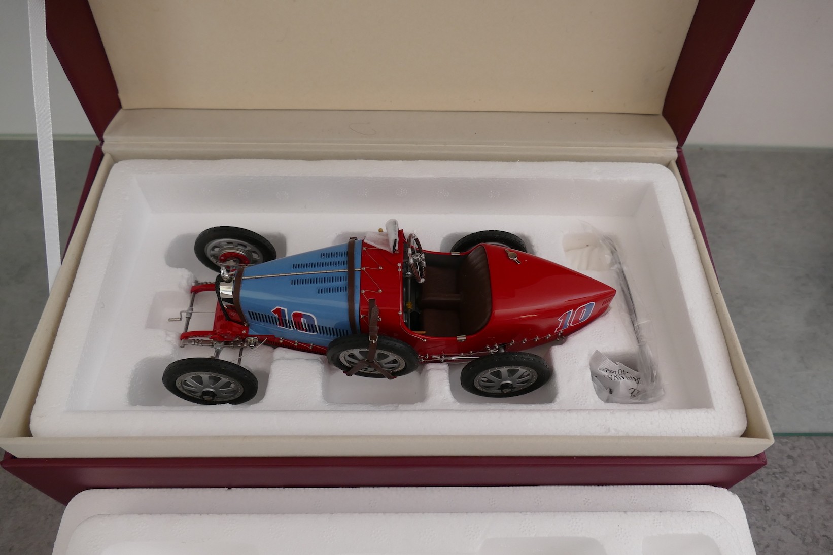 CMC Bugatti Typ 35 Grand Prix mint in box M-100-15 Chile