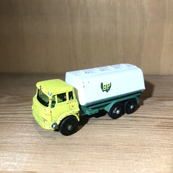 Petrol Tanker MATCHBOX Séries No 25