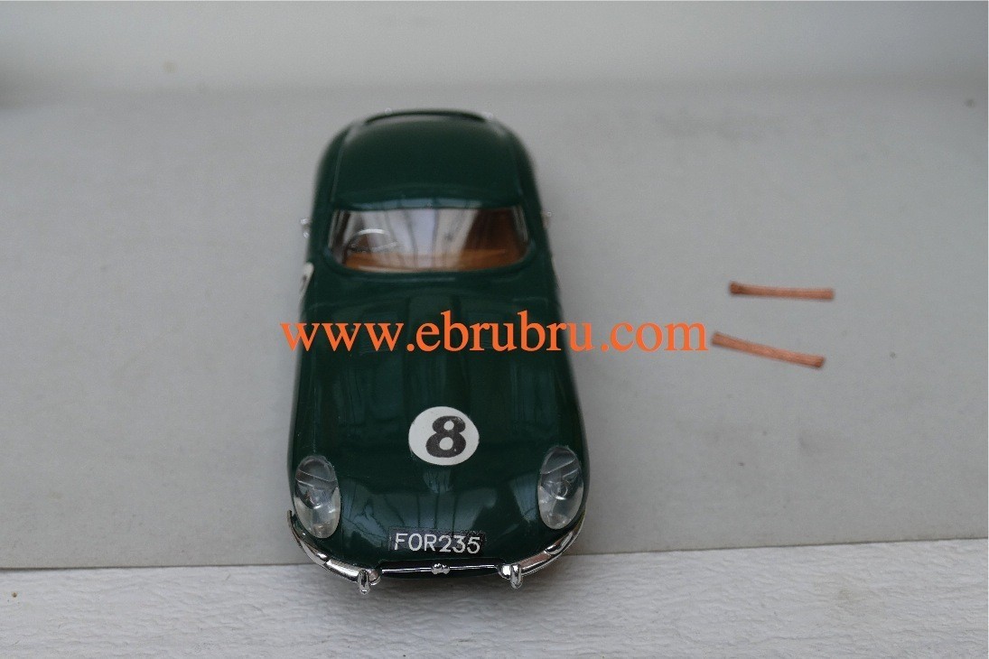 JAGUAR Type E verte  24C/101  SCALEXTRIC SUPER 124