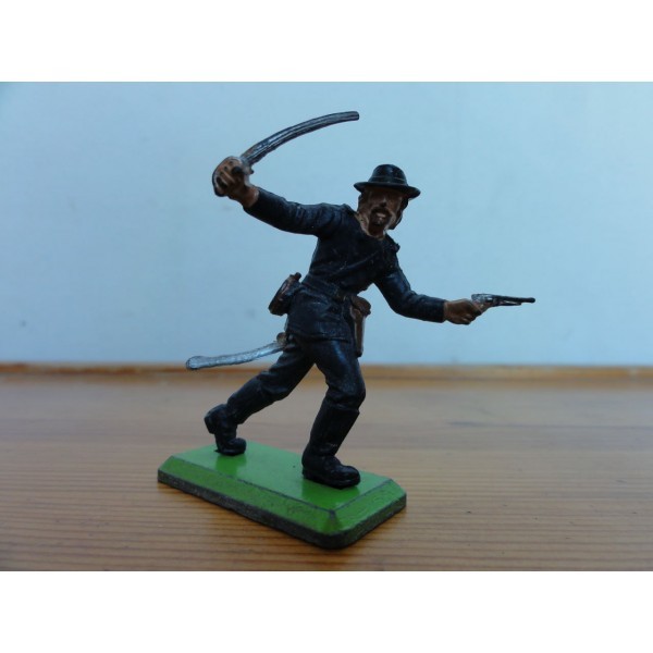 NORDISTE DEBOUT SABRE/REVOLVER BRITAINS