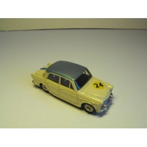 FIAT 1200  GRANDE VUE DINKY TOYS