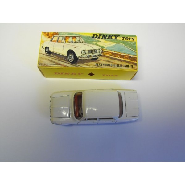 ALFA ROMEO  GIULIA 1600 TI DINKY TOYS