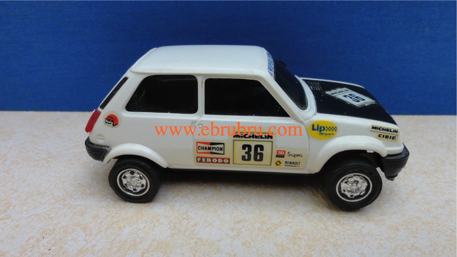 RENAULT 5 BLANCHE SCALEXTRIC REF 4058