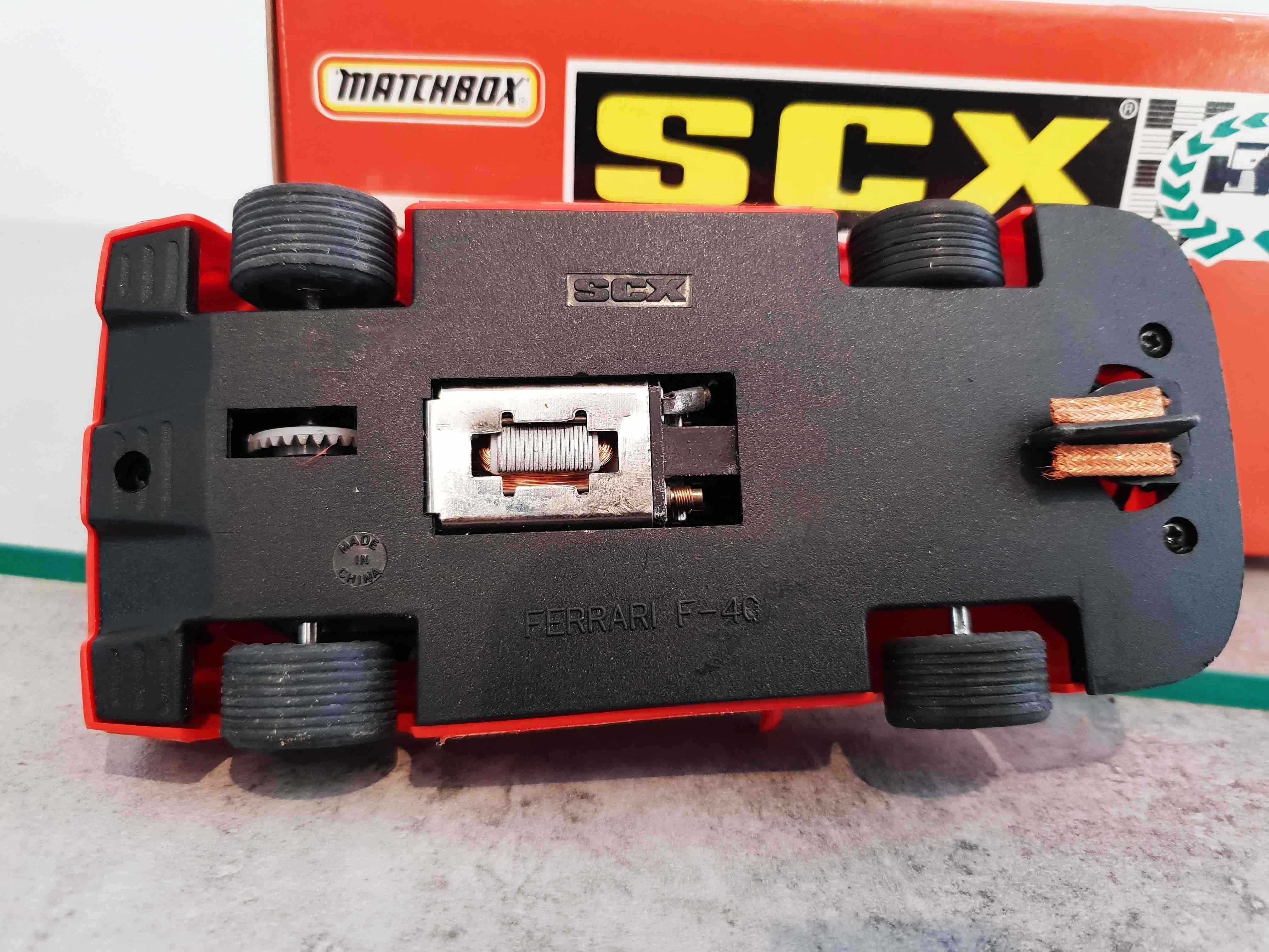 SCALEXTRIC SCX 83450.20 FERRARI F40 ROJO