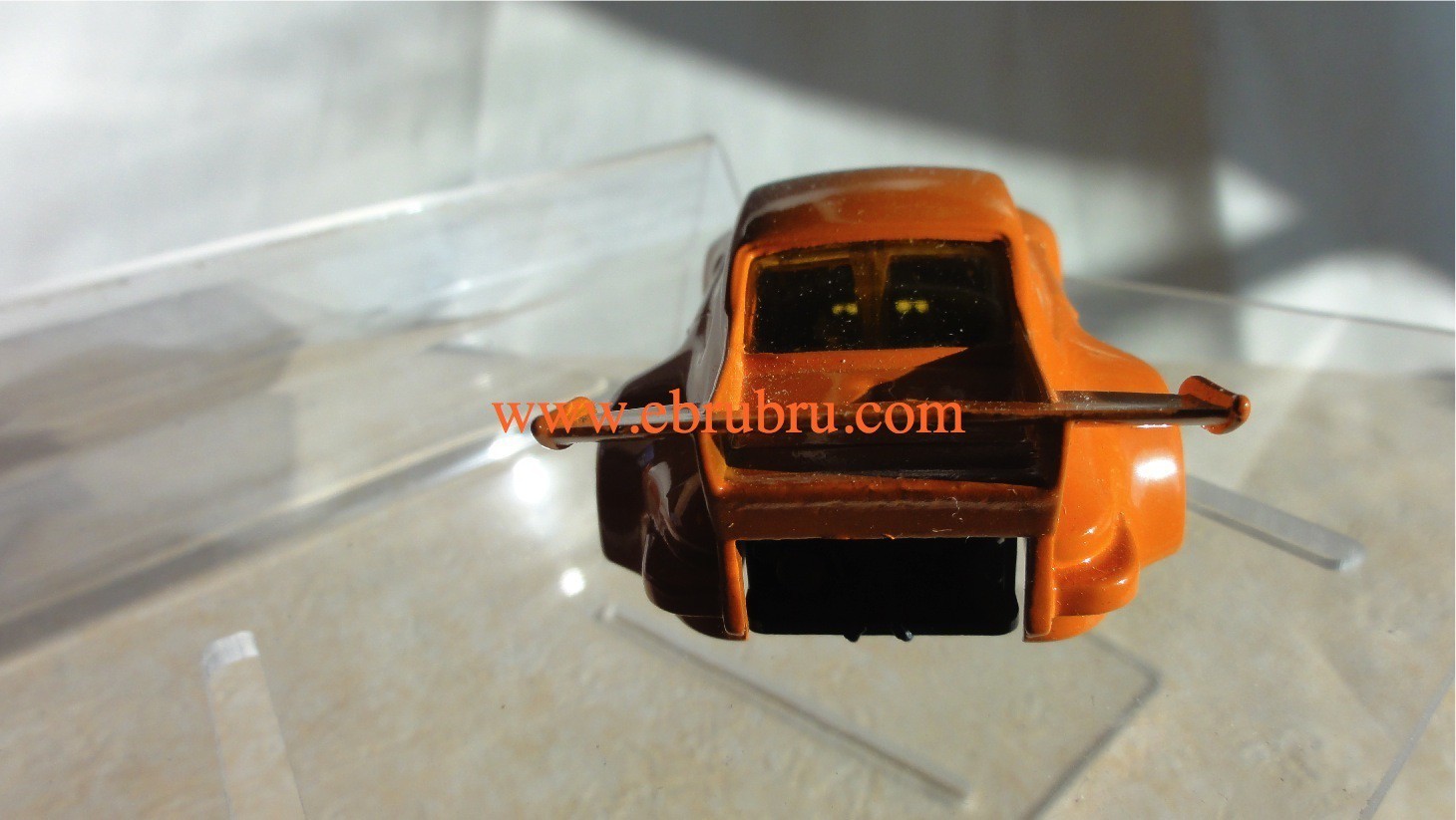 Porsche Carrera Turbo orange JOUEF ref 3472