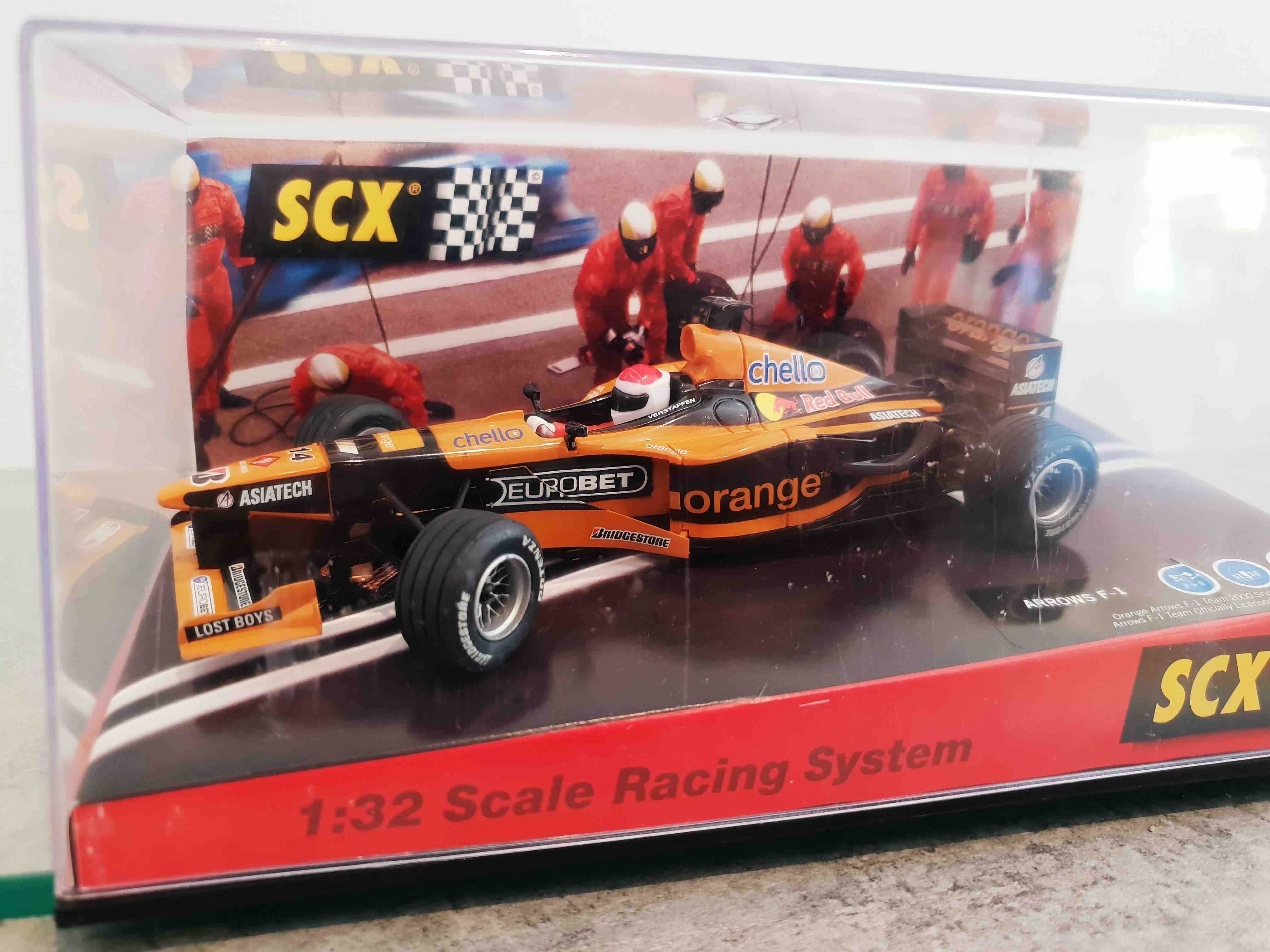 SCALEXTRIC 60440 ORANGE ARROWS F1 TEAM 2000 SHOWCAR