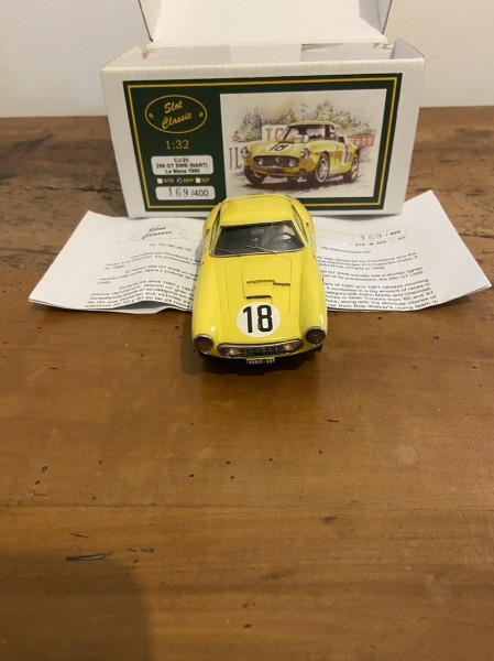 Ferrari 250 GT SWB  NART Le Mans 1960  Slot Classic  CJ 25