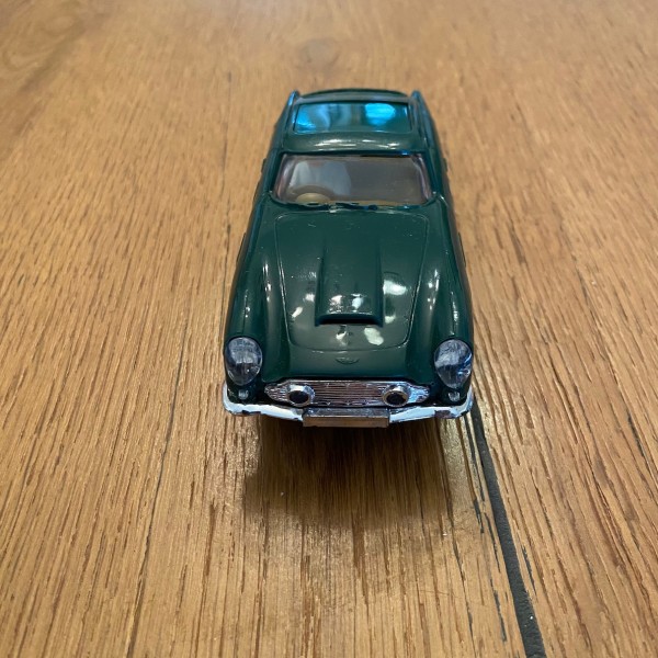 ASTON MARTIN DB4 GT VERTE SCALEXTRIC C68