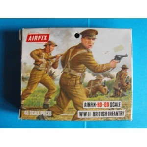 AIRFIX WW II BRITISH INFANTRY HO/OO BLUE BOXE