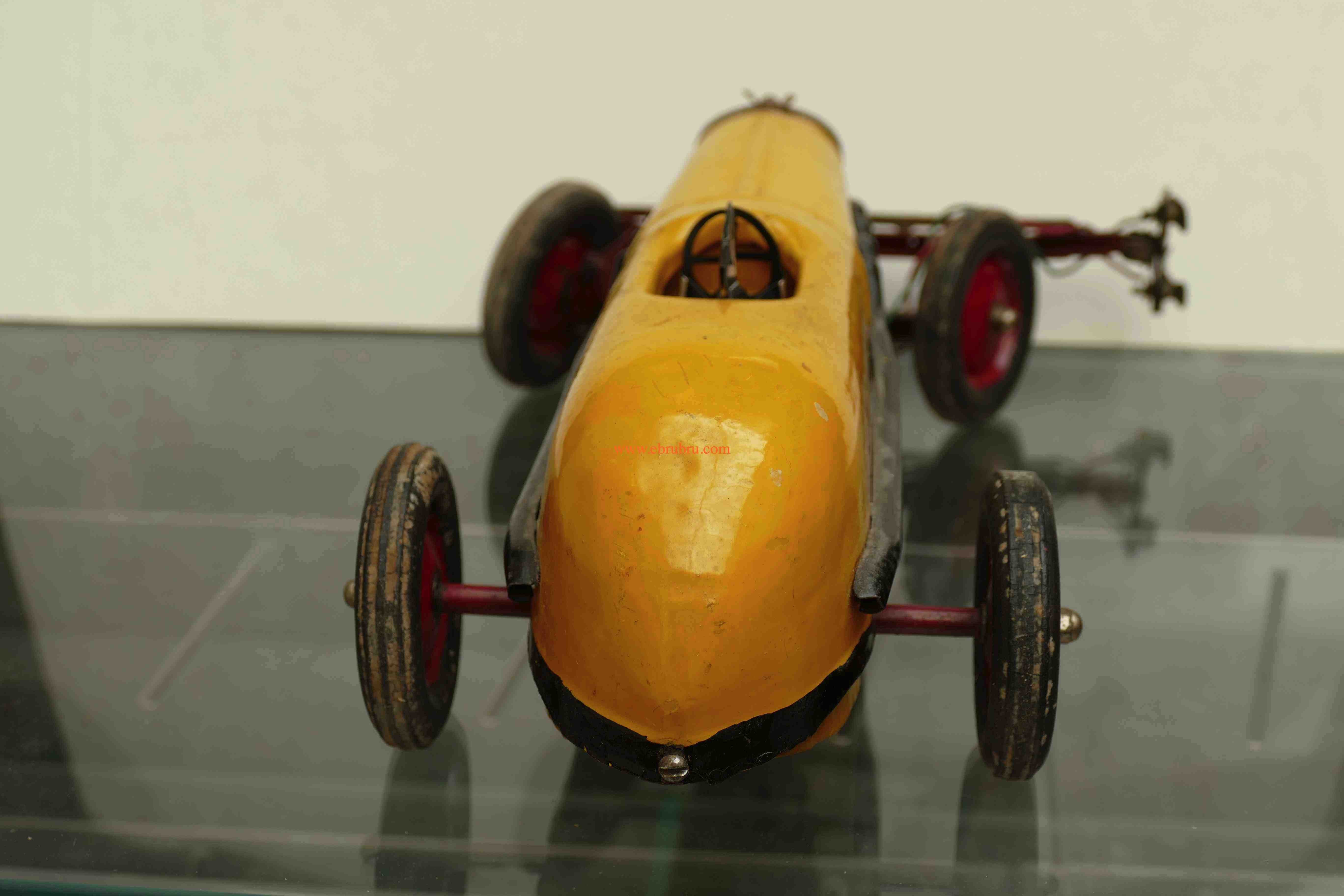 Kokomo electricar Ancienne jaune voiture de slot année 1920