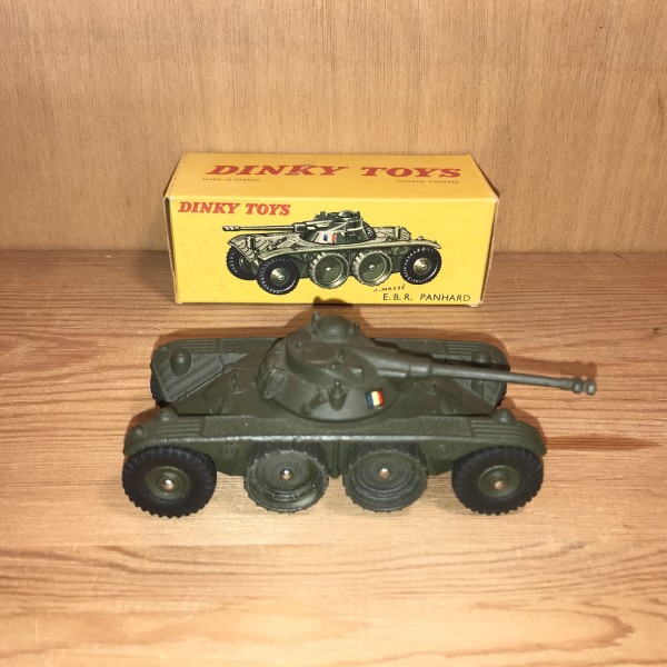 ENGIN BLINDÉ DE RECONNAISSANCE PANHARD DINKY TOYS RÉF 80 A MILITAIRE 1/43