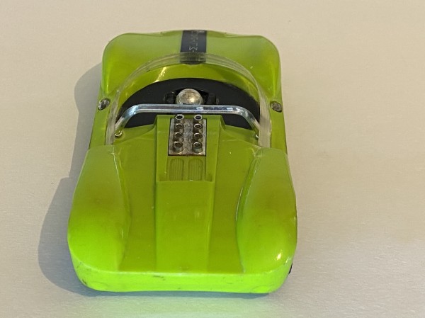 La Cucaracha Limeyracha verte Slot Car 1960s Cox 1/24