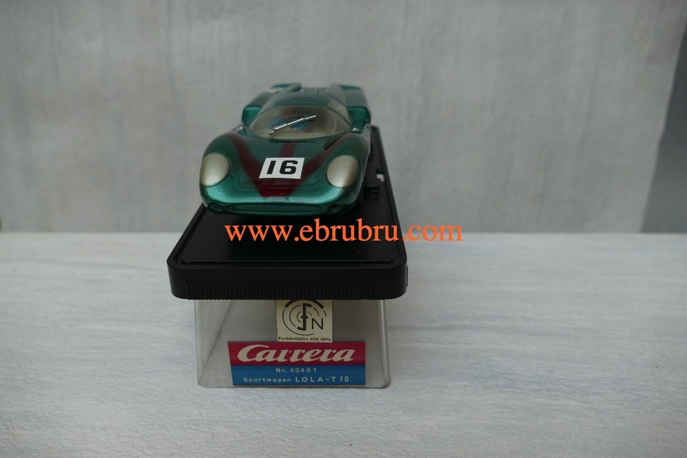 Lola T70 lexan 40461 carrera universal 1/32 en boite