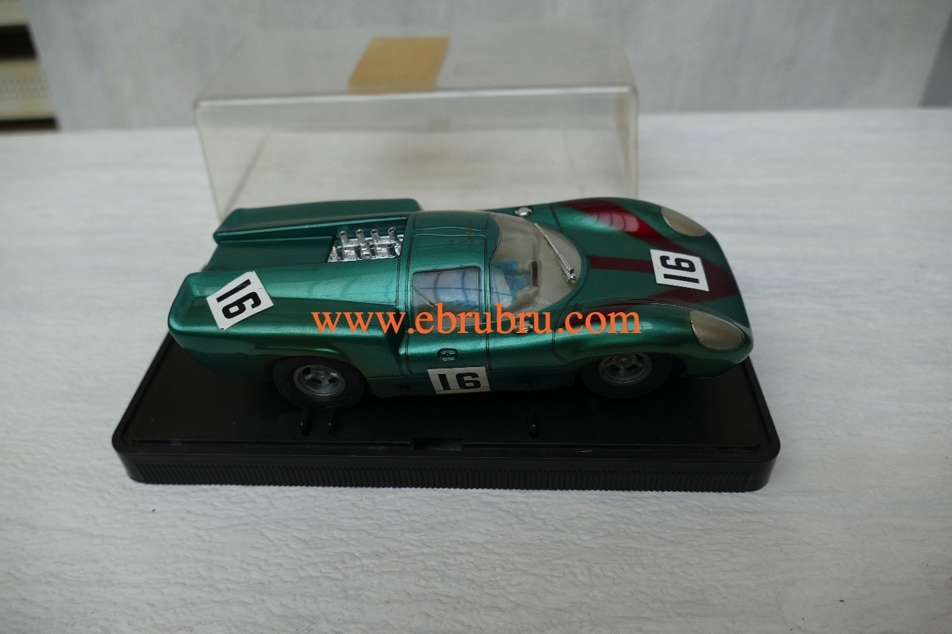 Lola T70 lexan 40461 carrera universal 1/32 en boite