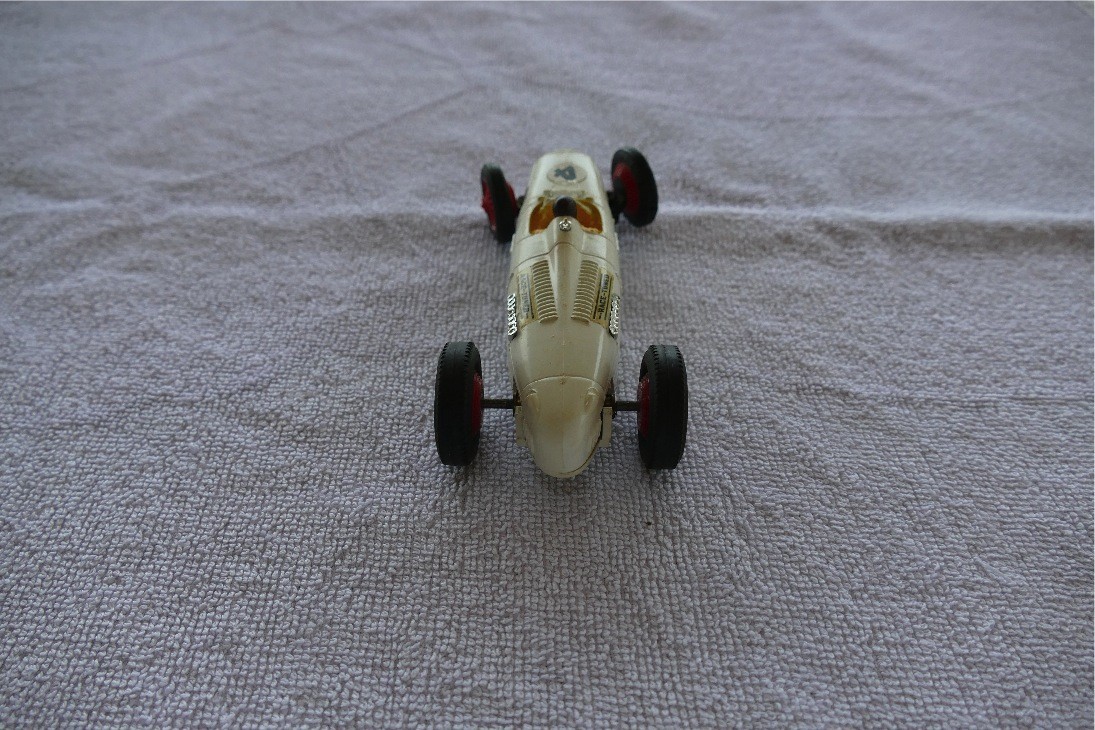 AUTO UNION TYPE C AVEC DIRECTION BLANCHE ROUES ROUGE SCALEXTRIC C96