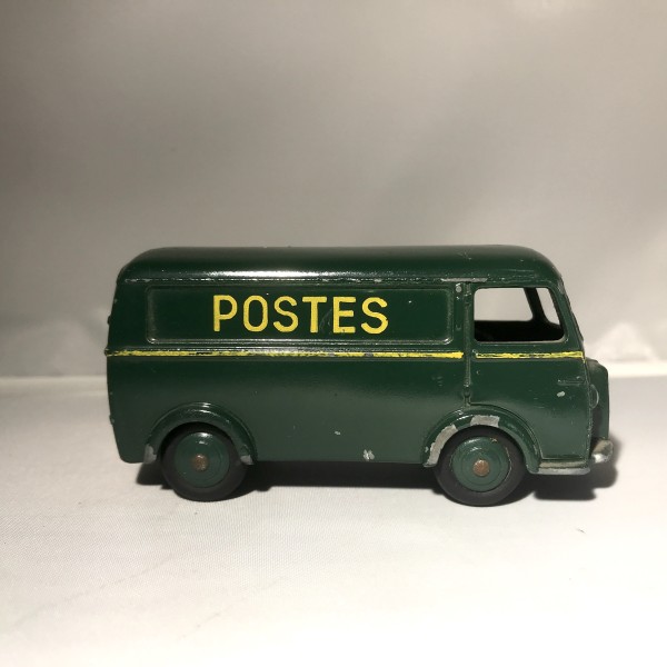 PEUGEOT D3A POSTES DINKY TOYS