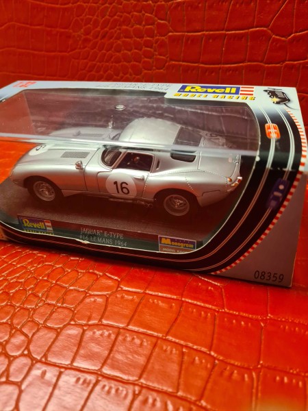 JAGUAR E TYPE N 16 LE MANS 1964 REVELL 08359 