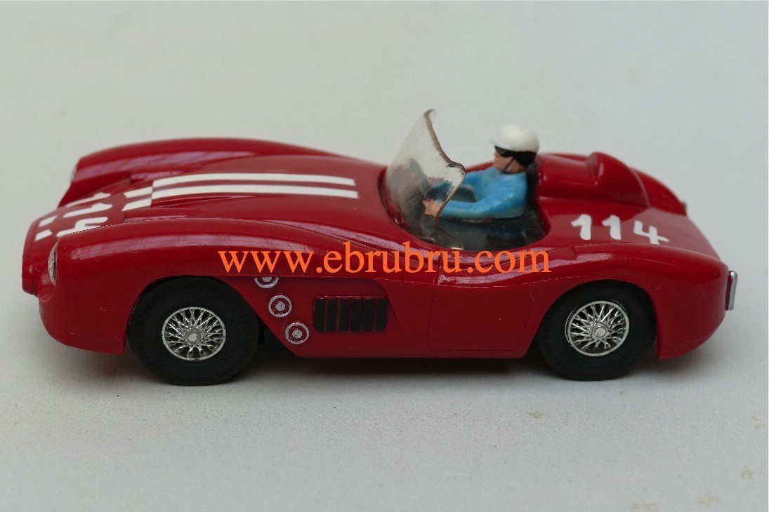 FERRARI GT 250 MARX  1/32 RACE CAR SLO