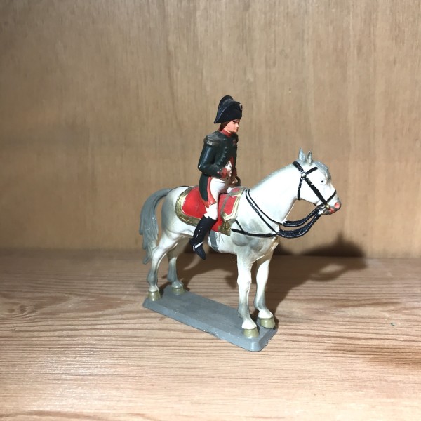 STARLUX NAPOLEON EN TENUE DE CHASSEUR A CHEVAL